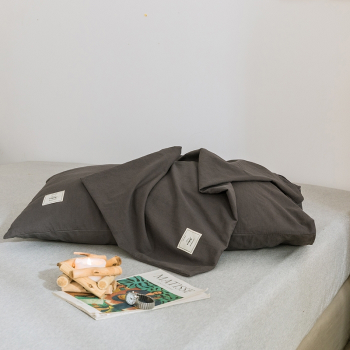 91家纺网 家纺一手货源 找家纺 雅居纺 2022新款全棉水洗棉单枕套 低调灰一对