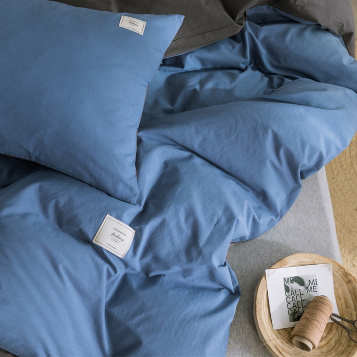 91家纺网 家纺一手货源 找家纺 雅居纺 2022新款全棉水洗棉单枕套 牛仔蓝+低调灰一对