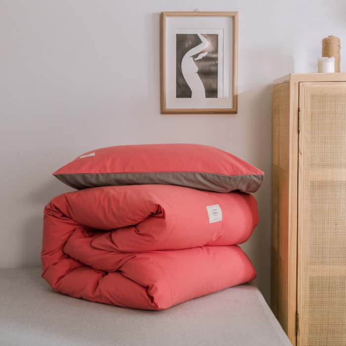 91家纺网 家纺一手货源 找家纺 雅居纺 2022新款全棉水洗棉单枕套 珊瑚红+绅士灰一对