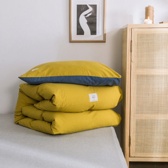 91家纺网 家纺一手货源 找家纺 雅居纺 2022新款全棉水洗棉单枕套 绅士黄+牛仔蓝一对