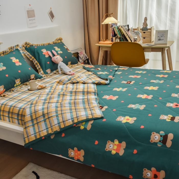 91家纺网 家纺一手货源 找家纺 仟网汇 2021新款全棉夏被四件套 摩登小熊-绿