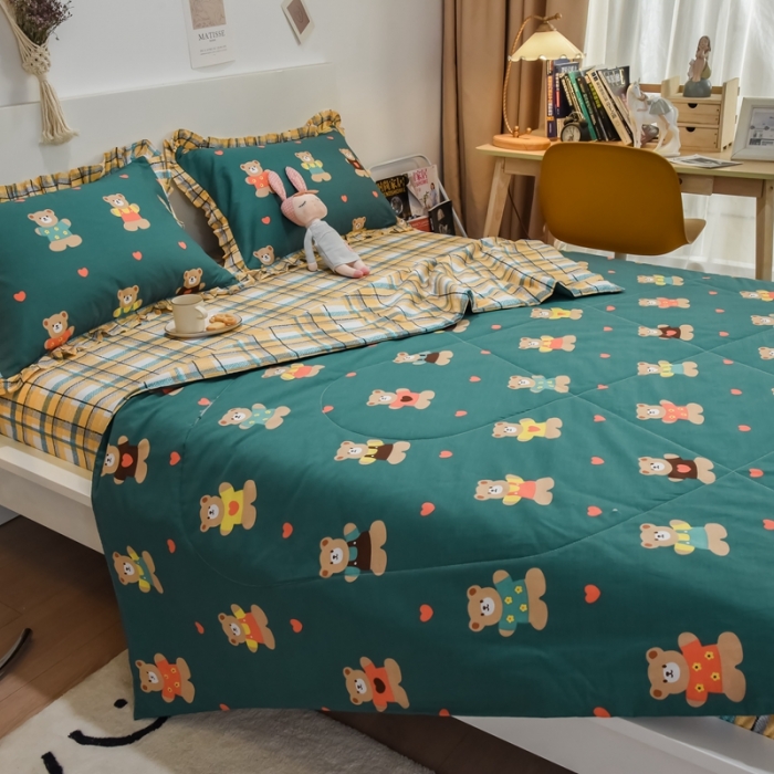 91家纺网 家纺一手货源 找家纺 仟网汇 2021新款全棉夏被四件套 摩登小熊-绿