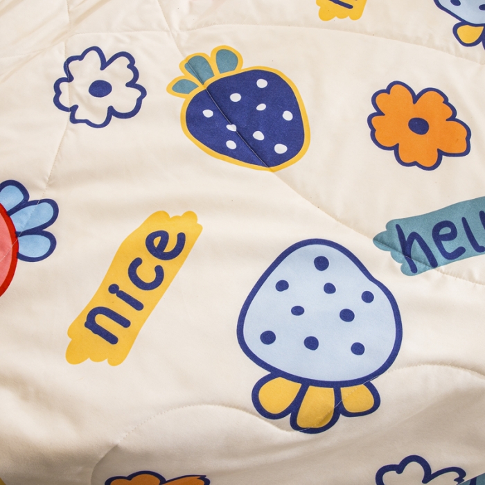 91家纺网 家纺一手货源 找家纺 米莱 2021新款花边款亲肤夏被四件套 草莓爱恋