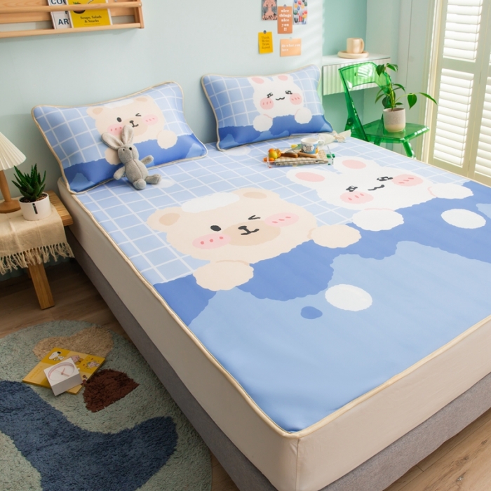 91家纺网 家纺一手货源 找家纺 塔塔 2025新款凉感丝大版印花软席凉席三件套 兔兔熊