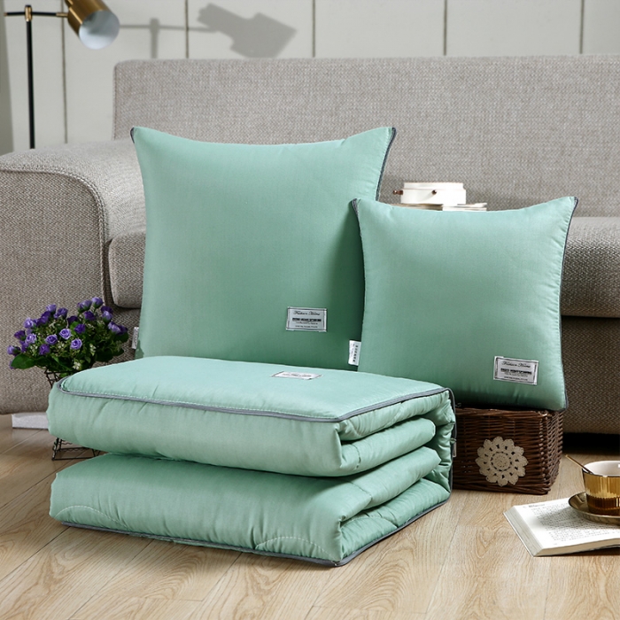 91家纺网 家纺一手货源 找家纺 照世家纺 2021新款贴布绣多功能抱枕被薄荷绿