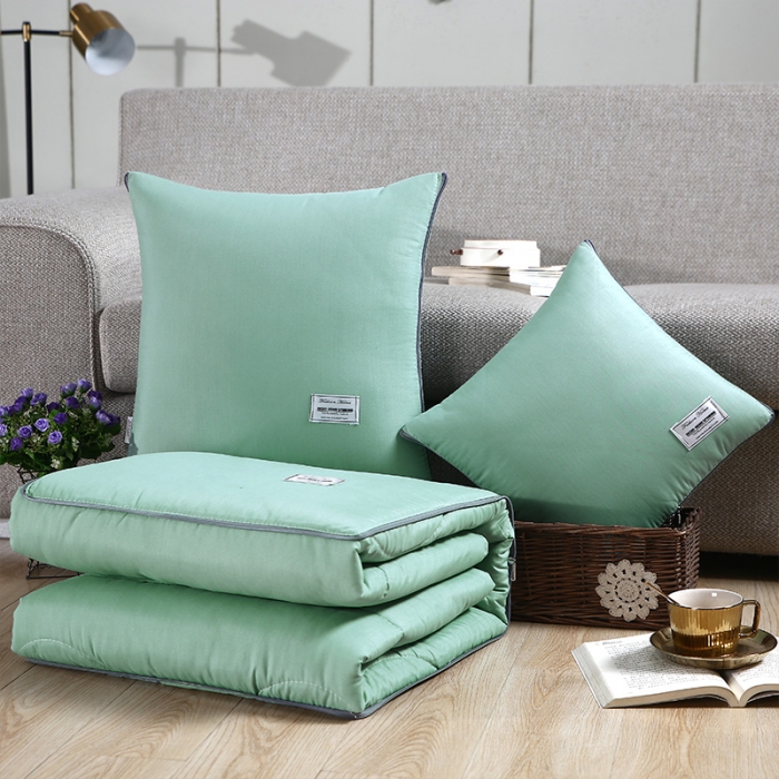 91家纺网 家纺一手货源 找家纺 照世家纺 2021新款贴布绣多功能抱枕被薄荷绿