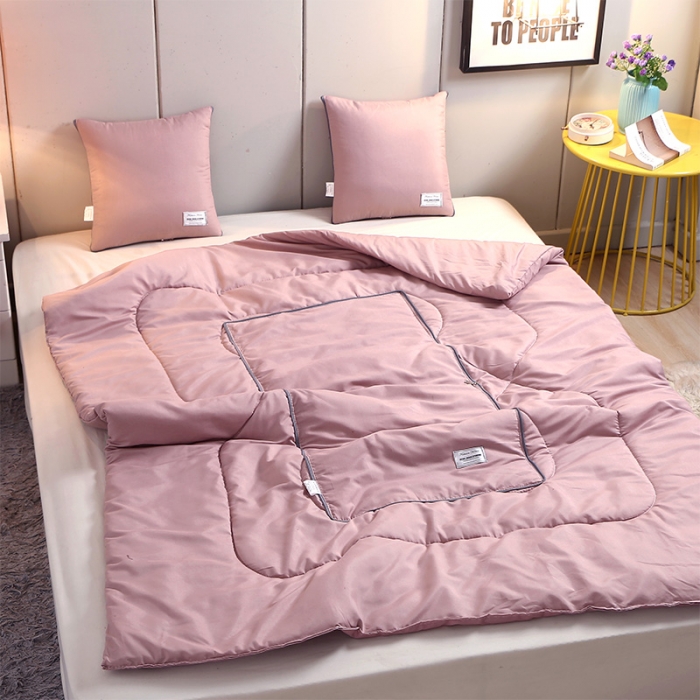 91家纺网 家纺一手货源 找家纺 照世家纺 2021新款贴布绣多功能抱枕被粉色