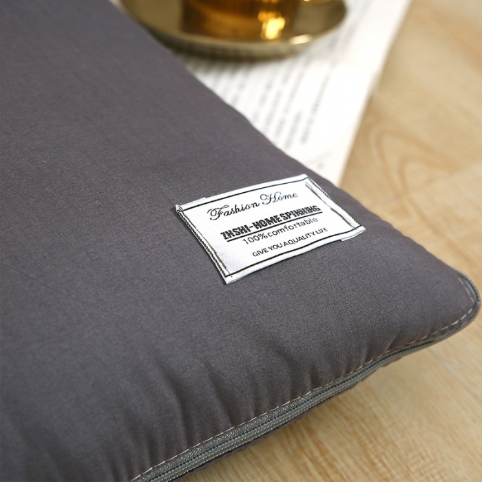 91家纺网 家纺一手货源 找家纺 照世家纺 2021新款贴布绣多功能抱枕被深灰色