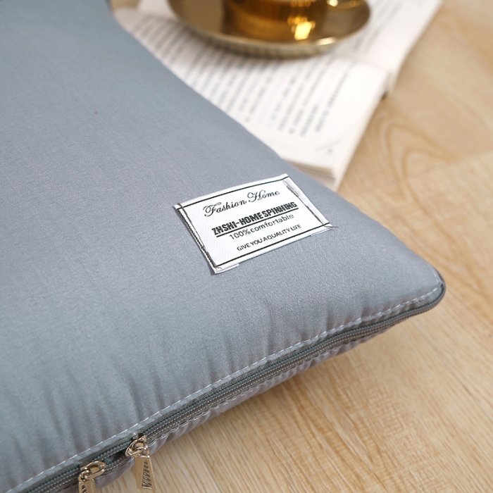 91家纺网 家纺一手货源 找家纺 照世家纺 2021新款贴布绣多功能抱枕被灰色