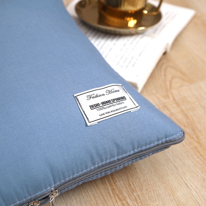 91家纺网 家纺一手货源 找家纺 照世家纺 2021新款贴布绣多功能抱枕被蓝色