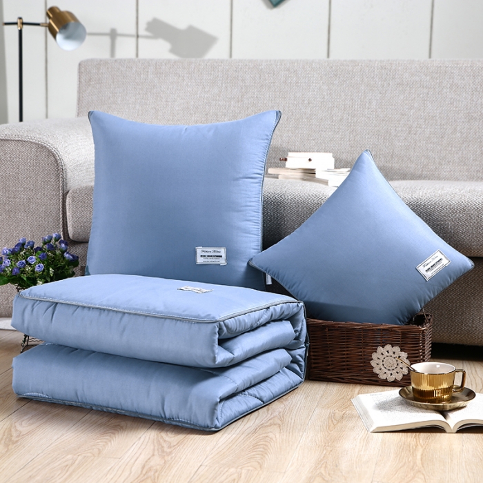 91家纺网 家纺一手货源 找家纺 照世家纺 2021新款贴布绣多功能抱枕被蓝色