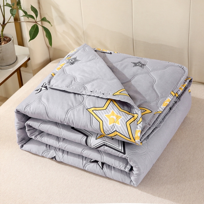 91家纺网 家纺一手货源 找家纺 畅销被业2021新款芦荟棉夏被夏凉被 闪亮星星