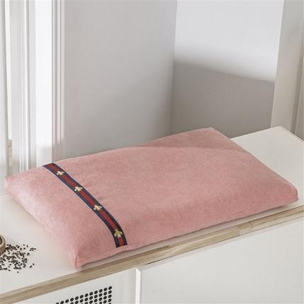 总.小蜜蜂新款织带麻绒荞麦枕35*55