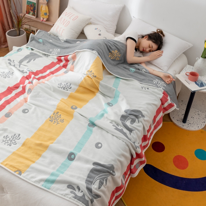 91家纺网 家纺一手货源 找家纺 朴尔家纺 2021新款卡漫风格全棉六层纱毛巾被 海洋乐园-灰