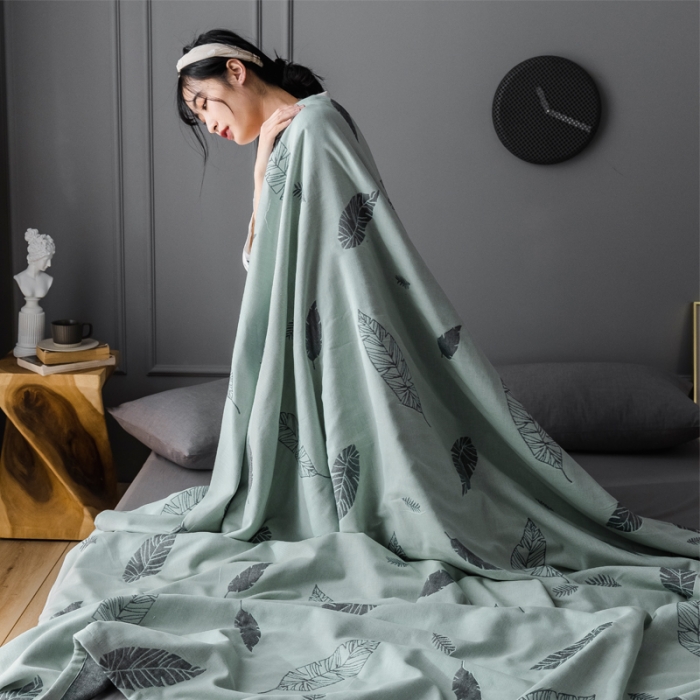 91家纺网 家纺一手货源 找家纺 朴尔家纺 新款主推特惠三层全棉纱布毛巾被 南极树叶-墨绿