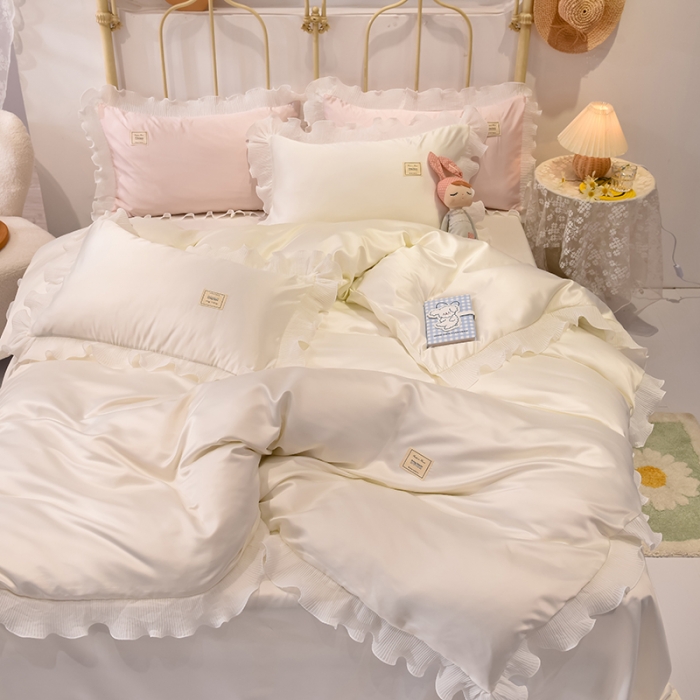 91家纺网 家纺一手货源 找家纺 艾米 2025新款水洗真丝雪纺花边揽梦系列四件套 奶白