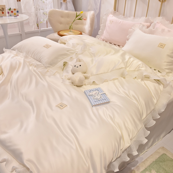 91家纺网 家纺一手货源 找家纺 艾米 2025新款水洗真丝雪纺花边揽梦系列四件套 奶白