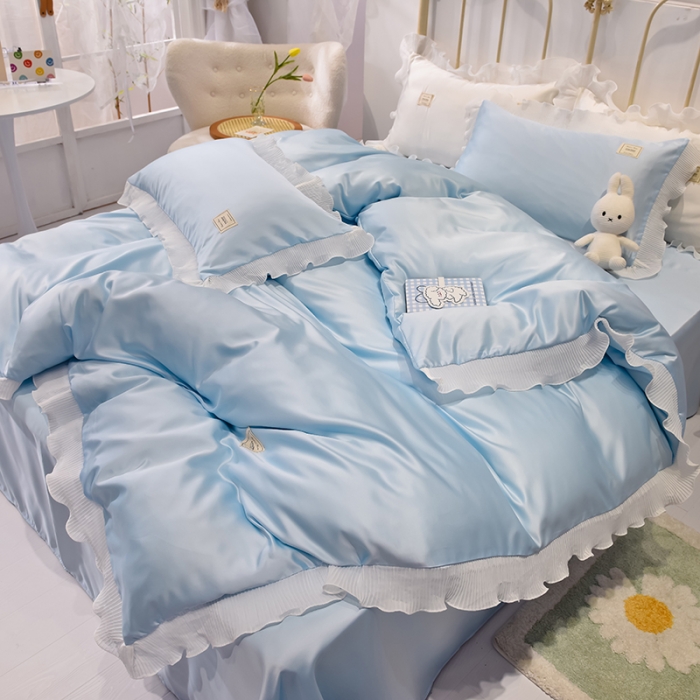 91家纺网 家纺一手货源 找家纺 艾米 2025新款水洗真丝雪纺花边揽梦系列四件套 天蓝