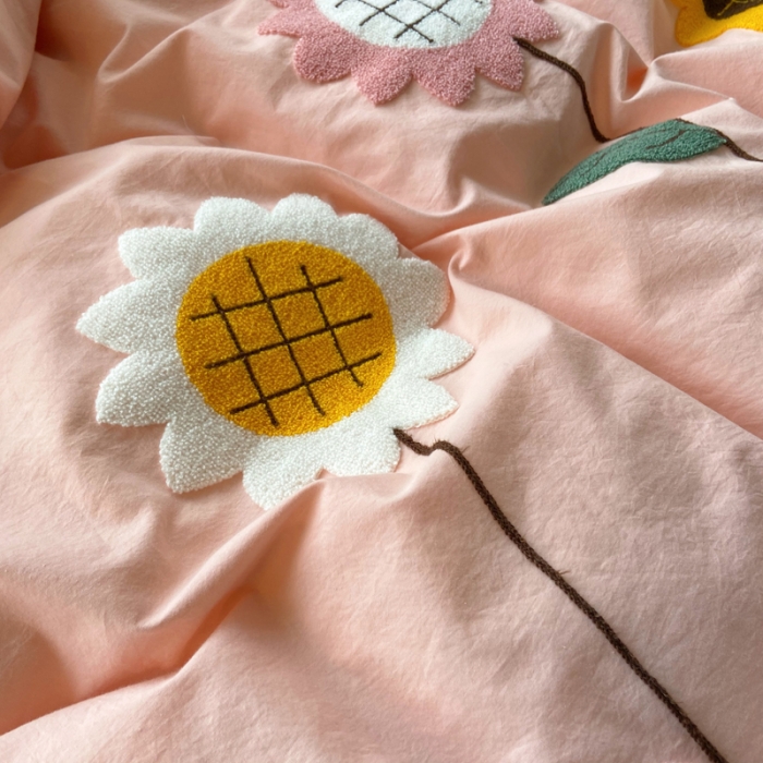 91家纺网 家纺一手货源 找家纺 淑女公社 2021新款全棉毛巾绣向日葵系列四件套 粉色