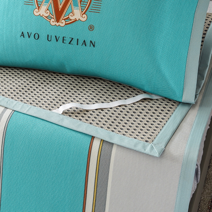 91家纺网 家纺一手货源 找家纺 小芽家居 2024新款冰丝斜纹提花凉席三件套 巴洛克