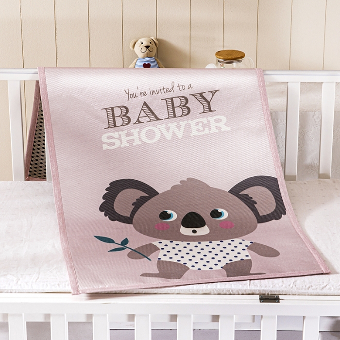 91家纺网 家纺一手货源 找家纺 小芽家居 2024新款儿童冰丝凉席卡通 浣熊宝宝