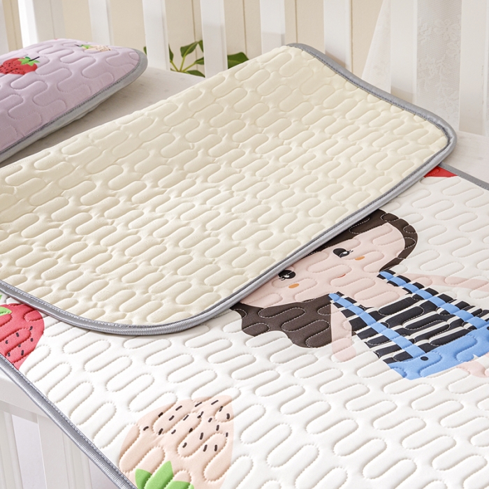 91家纺网 家纺一手货源 找家纺 小芽家居 2024新款儿童乳胶凉席卡通 草莓蛋糕