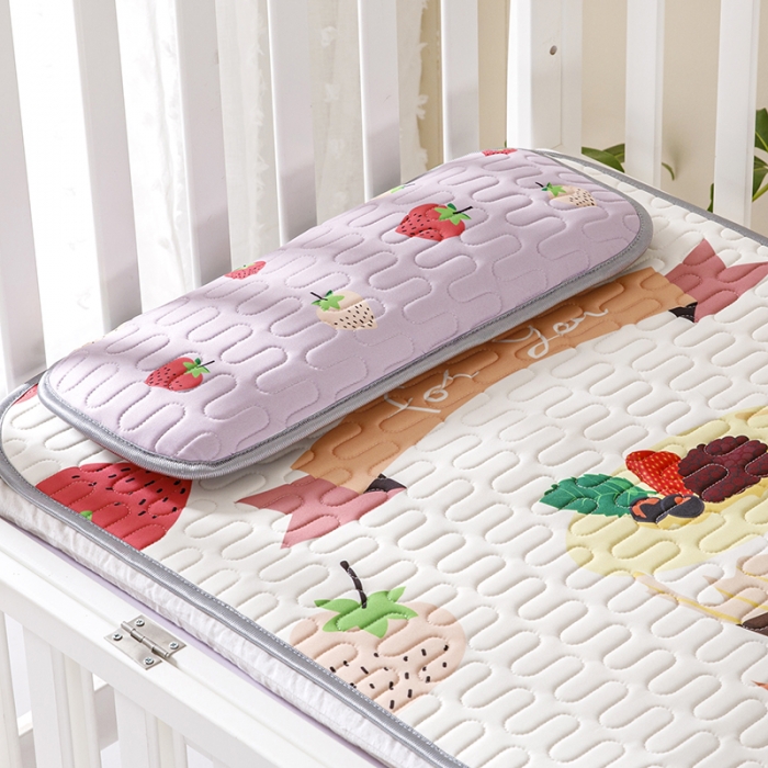 91家纺网 家纺一手货源 找家纺 小芽家居 2024新款儿童乳胶凉席卡通 草莓蛋糕