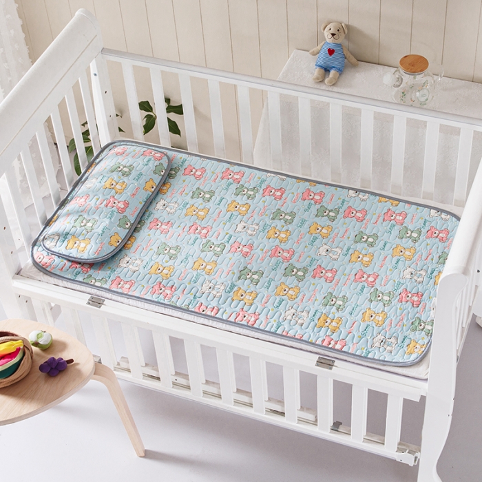 91家纺网 家纺一手货源 找家纺 小芽家居 2024新款儿童乳胶凉席卡通 睡睡熊