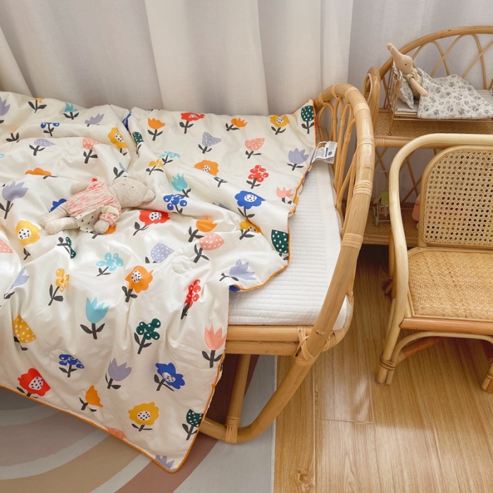 91家纺网 家纺一手货源 找家纺 星期八 2021新款全棉卡通儿童夏被 花花