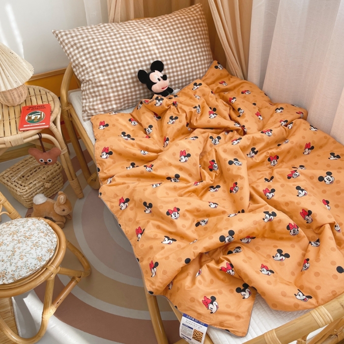 91家纺网 家纺一手货源 找家纺 星期八 2021新款全棉卡通儿童夏被 米奇-橙