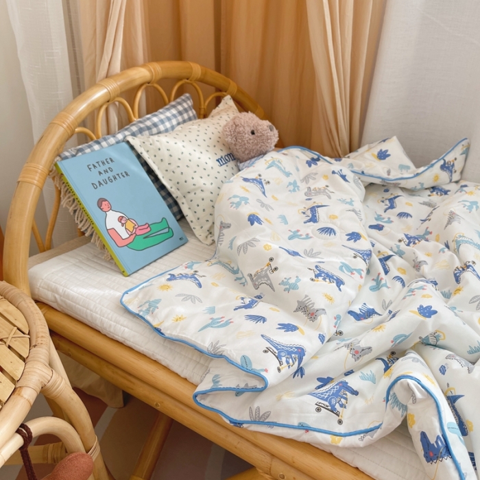91家纺网 家纺一手货源 找家纺 星期八 2021新款全棉卡通儿童夏被 小恐龙