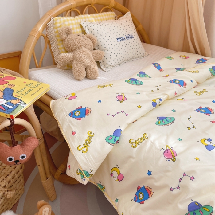 91家纺网 家纺一手货源 找家纺 星期八 2021新款全棉卡通儿童夏被 星球