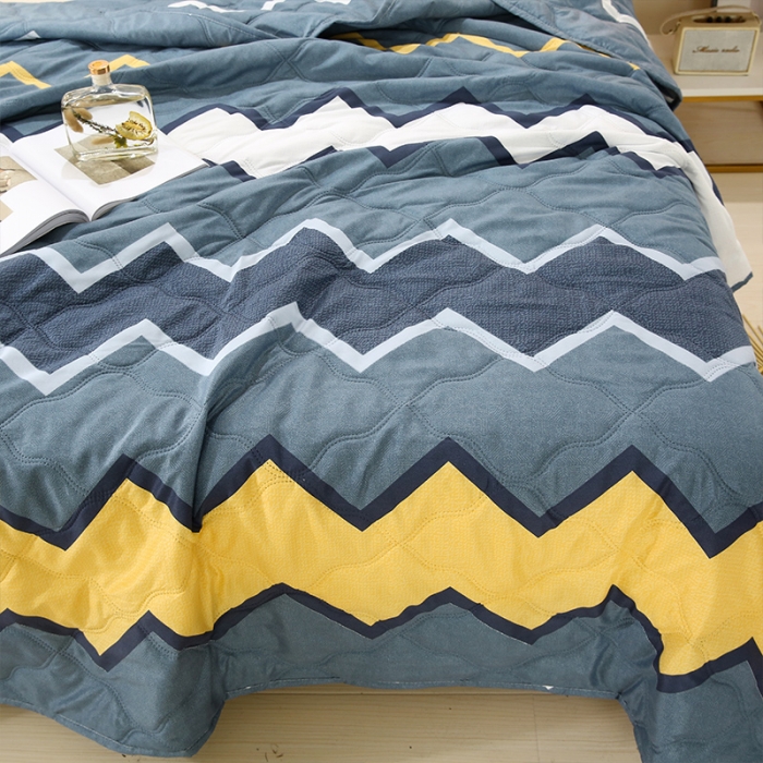 91家纺网 家纺一手货源 找家纺 畅销被业2021新款芦荟棉夏被夏凉被 平原-绿