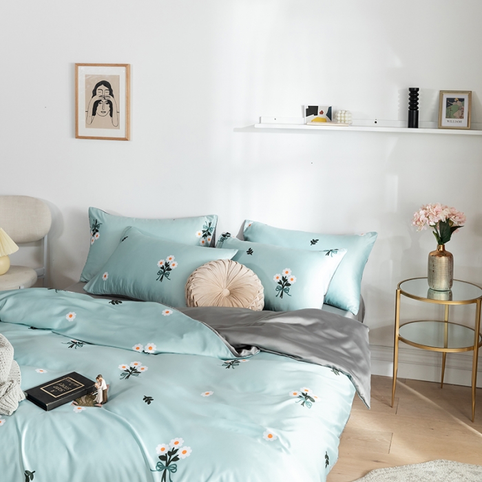 91家纺网 家纺一手货源 找家纺 琪格格纺织 2022新款水洗真丝印花四件套 雏菊蓝