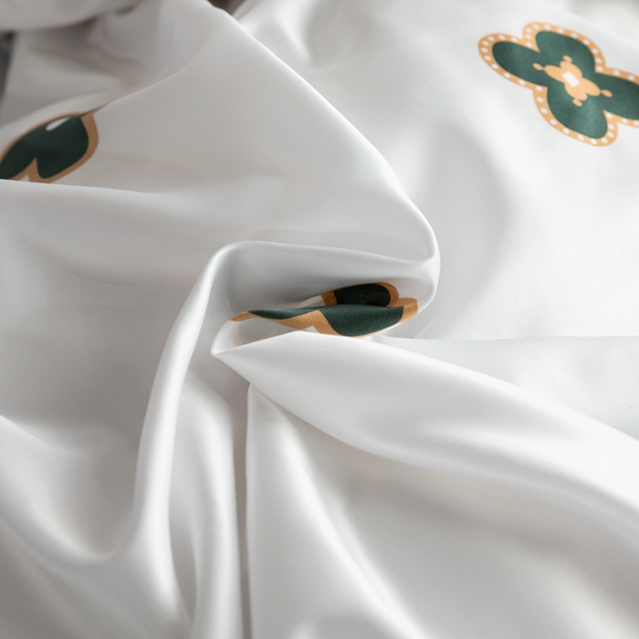 91家纺网 家纺一手货源 找家纺 琪格格纺织 2022新款水洗真丝印花四件套 雅香白