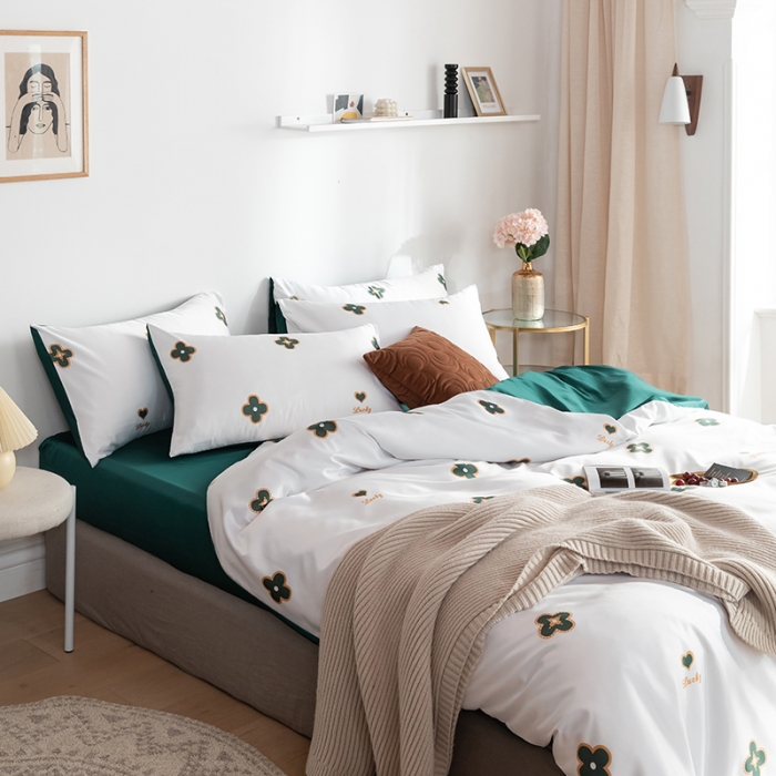 91家纺网 家纺一手货源 找家纺 琪格格纺织 2022新款水洗真丝印花四件套 雅香白