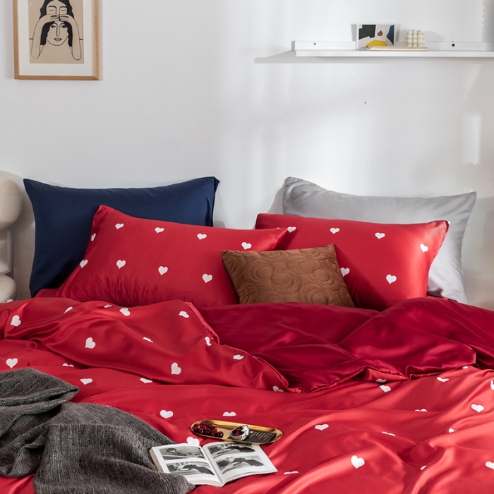 91家纺网 家纺一手货源 找家纺 琪格格纺织 2022新款水洗真丝印花四件套 爱恋红