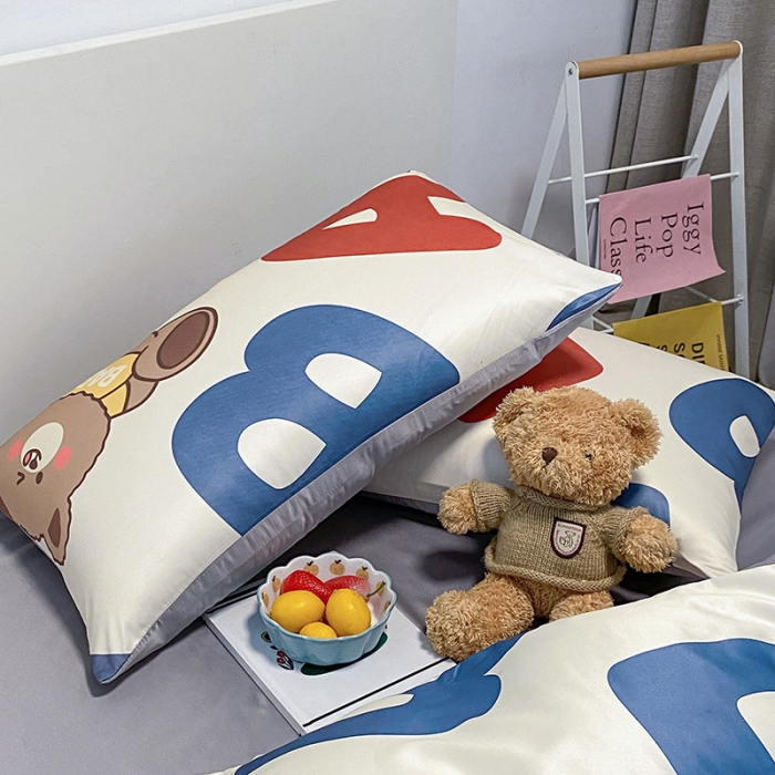 91家纺网 家纺一手货源 找家纺 琪格格纺织 2022新款水洗真丝印花四件套 呆萌熊