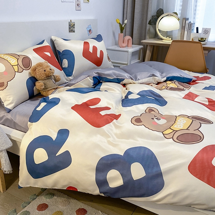 91家纺网 家纺一手货源 找家纺 琪格格纺织 2022新款水洗真丝印花四件套 呆萌熊