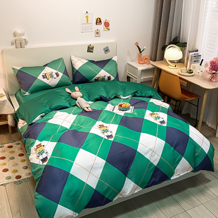 91家纺网 家纺一手货源 找家纺 琪格格纺织 2022新款水洗真丝印花四件套 护卫熊