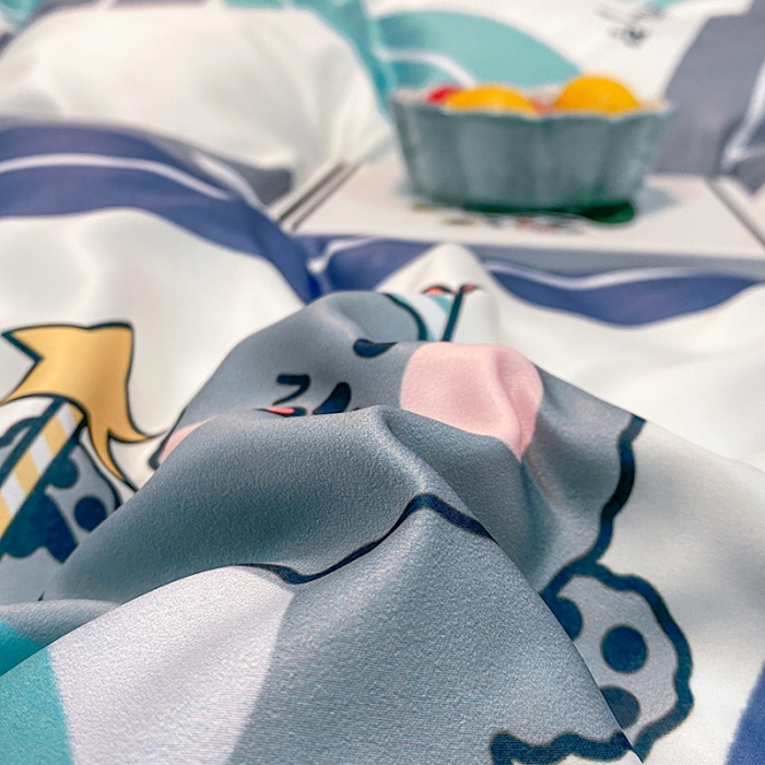 91家纺网 家纺一手货源 找家纺 琪格格纺织 2022新款水洗真丝印花四件套 魔法熊