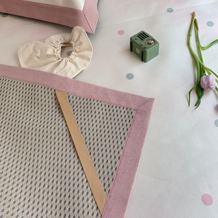 91家纺网 家纺一手货源 找家纺 时年家纺 2021新款卡通水洗冰露丝养生凉席 彩虹点点