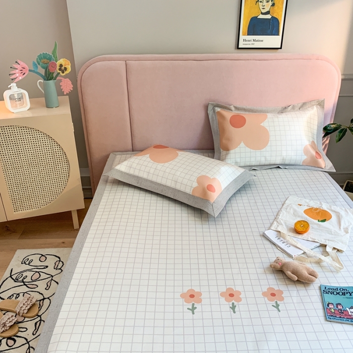 91家纺网 家纺一手货源 找家纺 时年家纺 2021新款卡通水洗冰露丝养生凉席 春日