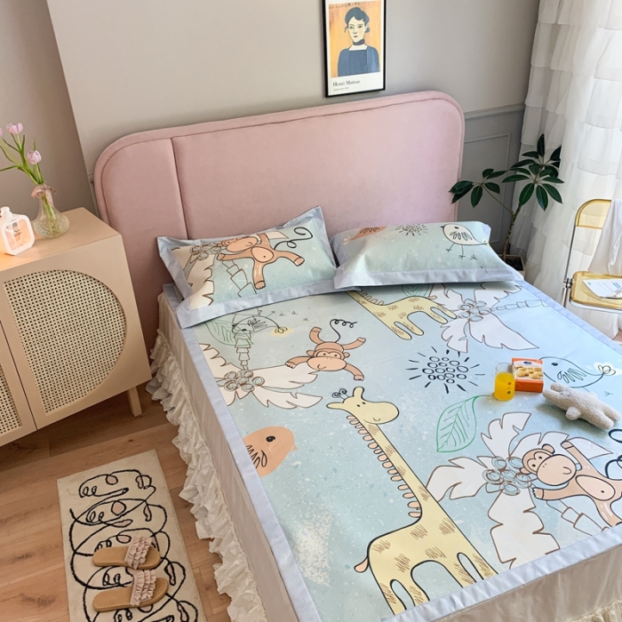 91家纺网 家纺一手货源 找家纺 时年家纺 2021新款卡通水洗冰露丝养生凉席 卡通乐园