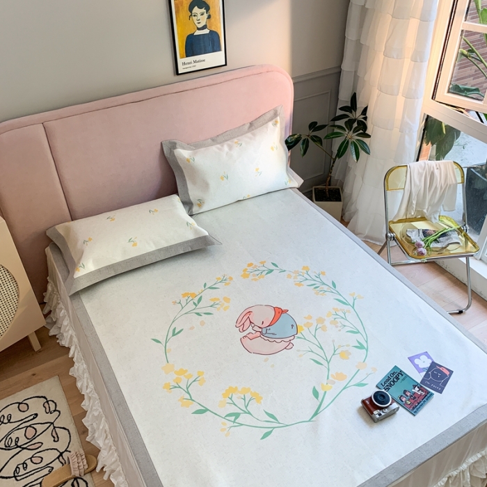 91家纺网 家纺一手货源 找家纺 时年家纺 2021新款卡通水洗冰露丝养生凉席 萌芽