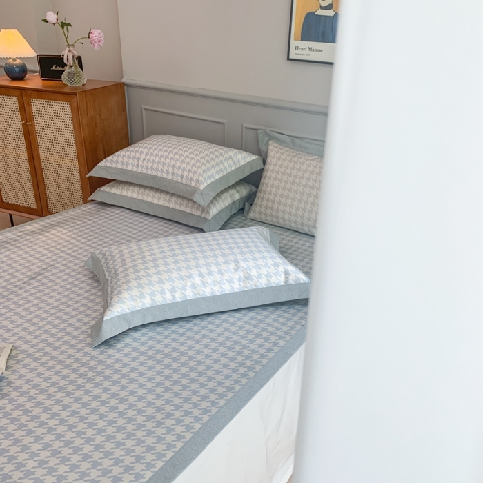 91家纺网 家纺一手货源 找家纺 时年家纺 2021新款千鸟格和肌理纹水洗冰露丝养生凉席 千鸟格-海蓝