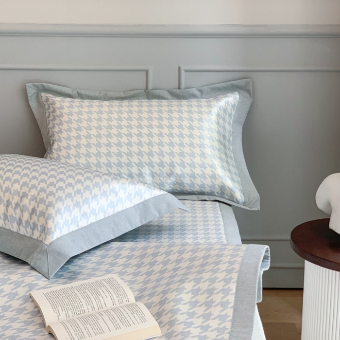 91家纺网 家纺一手货源 找家纺 时年家纺 2021新款千鸟格和肌理纹水洗冰露丝养生凉席 千鸟格-海蓝