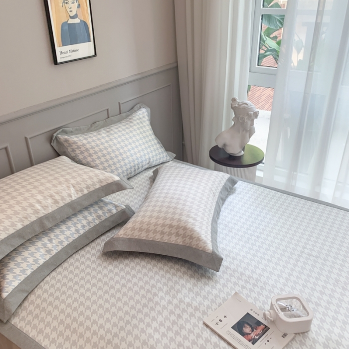 91家纺网 家纺一手货源 找家纺 时年家纺 2021新款千鸟格和肌理纹水洗冰露丝养生凉席 千鸟格-奶咖