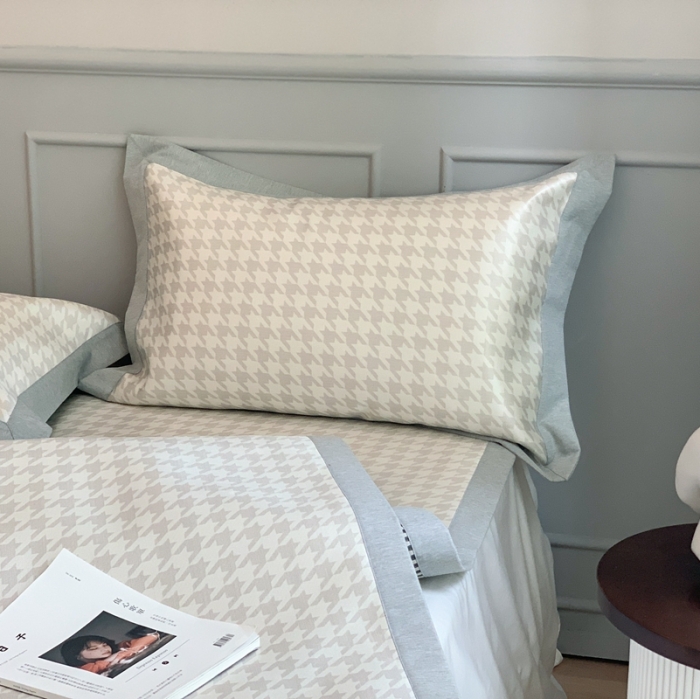 91家纺网 家纺一手货源 找家纺 时年家纺 2021新款千鸟格和肌理纹水洗冰露丝养生凉席 千鸟格-柠檬