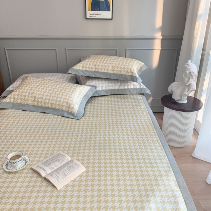 91家纺网 家纺一手货源 找家纺 时年家纺 2021新款千鸟格和肌理纹水洗冰露丝养生凉席 千鸟格-柠檬